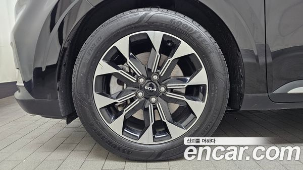 Kia Carnival 2023, фото 4