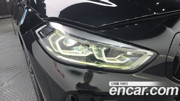 BMW 1 Series 2023, фото 7