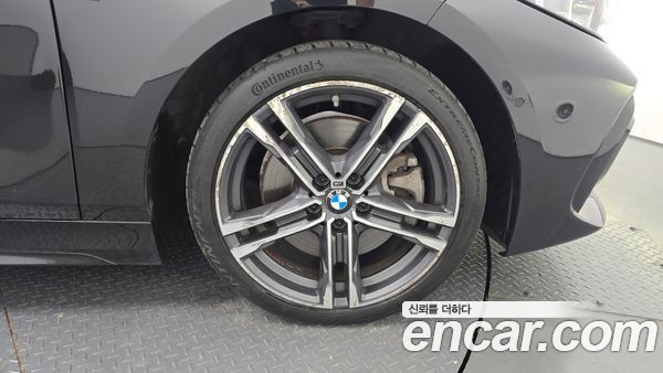 BMW 1 Series 2023, фото 30
