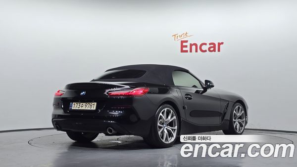 BMW Z4 2022, фото 2
