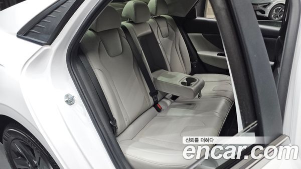 Hyundai Elantra 2021, фото 15