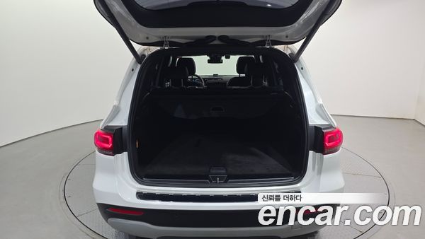 Mercedes-Benz GLB 2021, фото 31