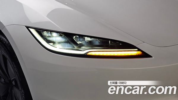 Tesla Model 3 2024, фото 7
