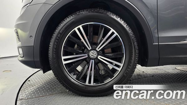 Volkswagen Tiguan 2020, фото 5