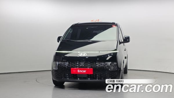 Hyundai Staria 2025, фото 3
