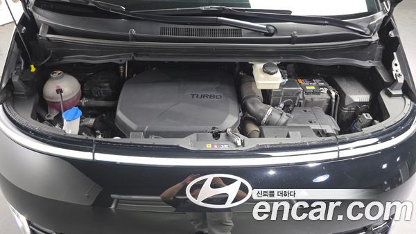 Hyundai Staria 2025, фото 6