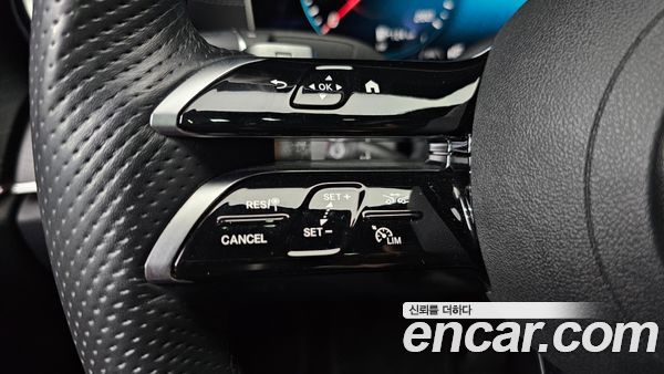 Mercedes-Benz E-Class 2023, фото 31