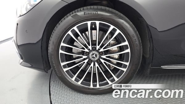 Mercedes-Benz S-Class 2022, фото 5