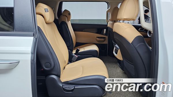 Kia Carnival 2023, фото 16