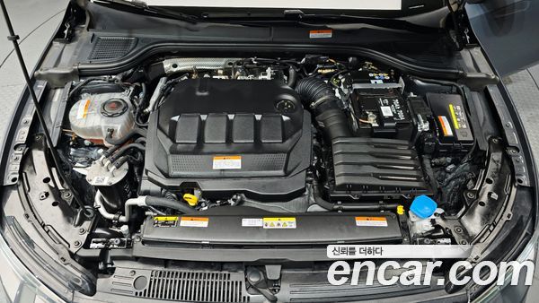 Volkswagen Golf 2024, фото 6
