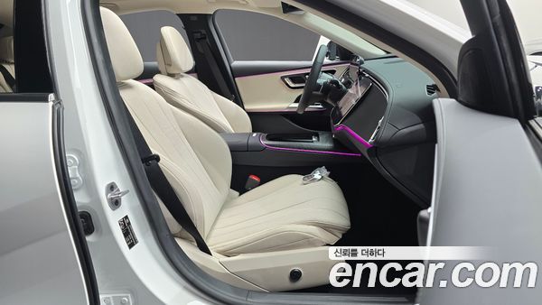 Mercedes-Benz E-Class 2025, фото 15