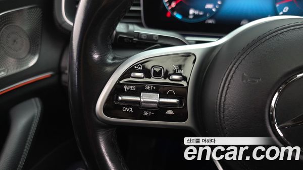 Mercedes-Benz GLS 2021, фото 28