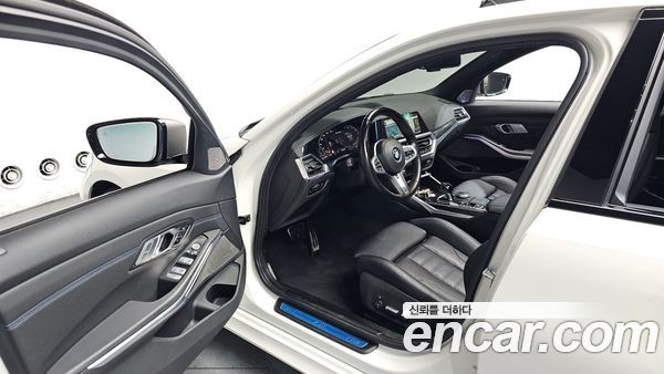 BMW 3 Series 2022, фото 13