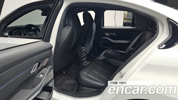 BMW 3 Series 2022, фото 18