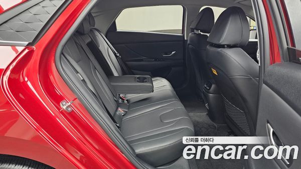 Hyundai Elantra 2024, фото 16
