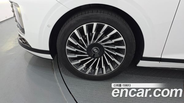 Hyundai Grandeur 2023, фото 4