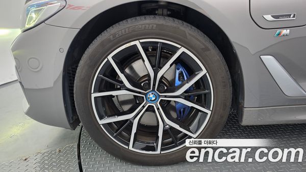 BMW 5 Series 2022, фото 5