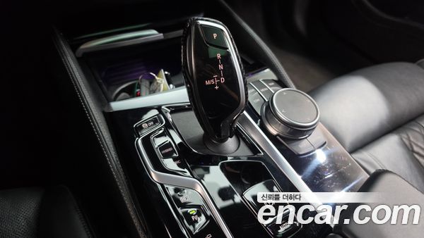 BMW 5 Series 2022, фото 12