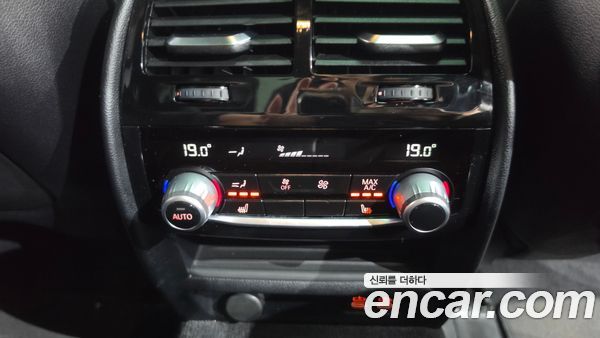 BMW 5 Series 2022, фото 32