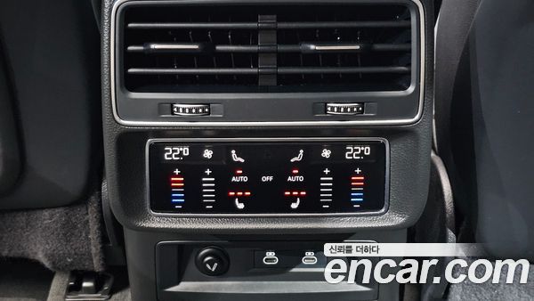 Audi Q7 2023, фото 28