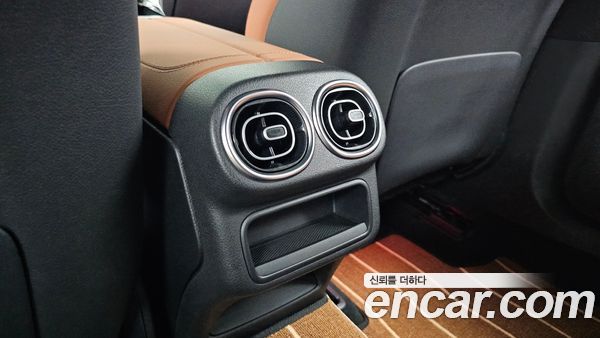 Mercedes-Benz GLC 2025, фото 32