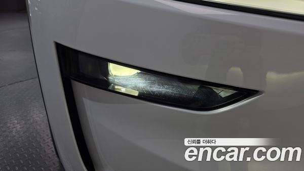 Tesla Model Y 2025, фото 7