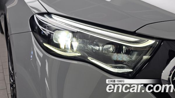 Mercedes-Benz E-Class 2024, фото 8