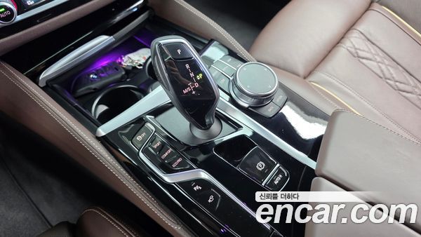 BMW 5 Series 2023, фото 9