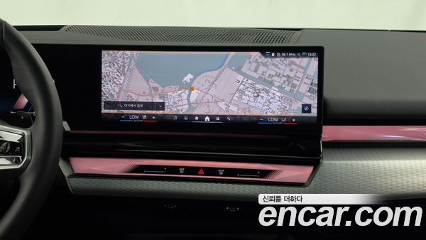BMW 5 Series 2026, фото 14