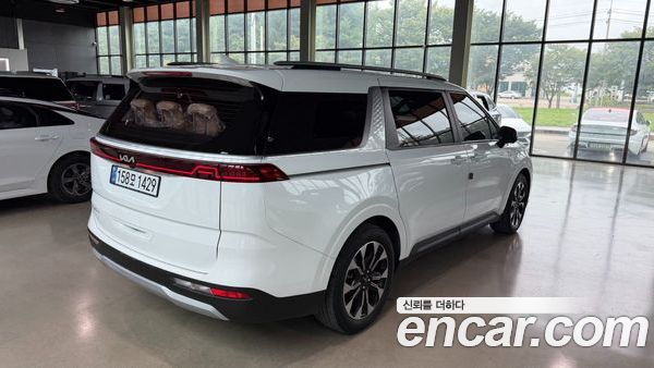 Kia Carnival 2023, фото 2