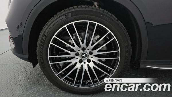 Mercedes-Benz GLC 2025, фото 5