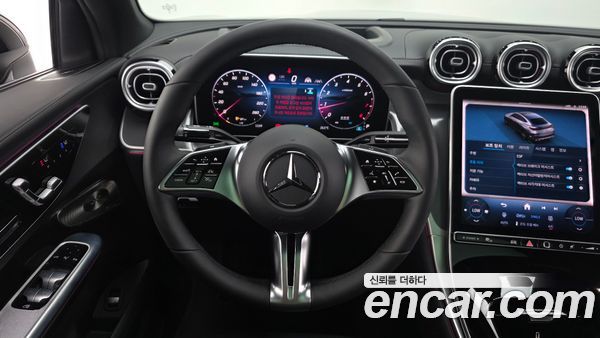 Mercedes-Benz GLC 2025, фото 20