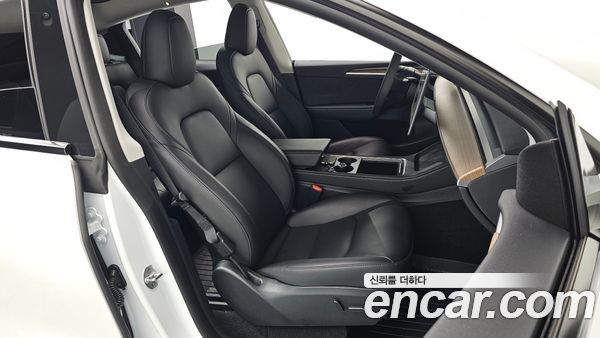 Tesla Model Y 2024, фото 15