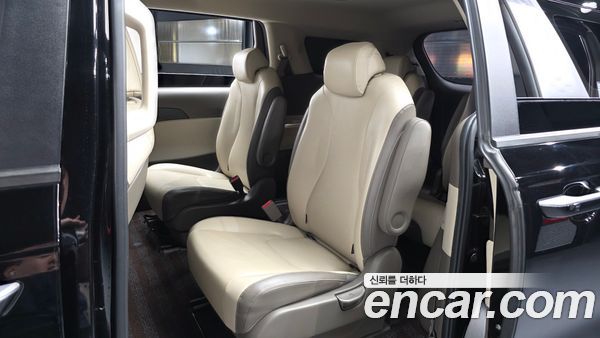 Kia Carnival 2021, фото 16