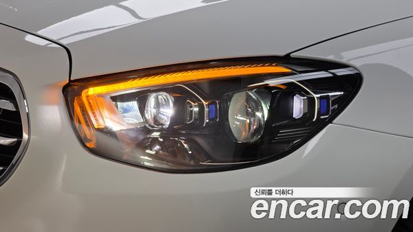 Mercedes-Benz E-Class 2022, фото 7