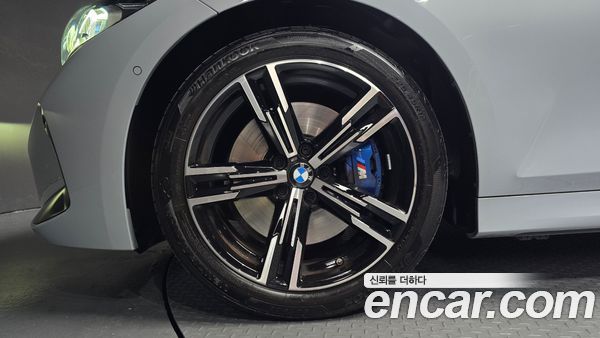 BMW 3 Series 2025, фото 4