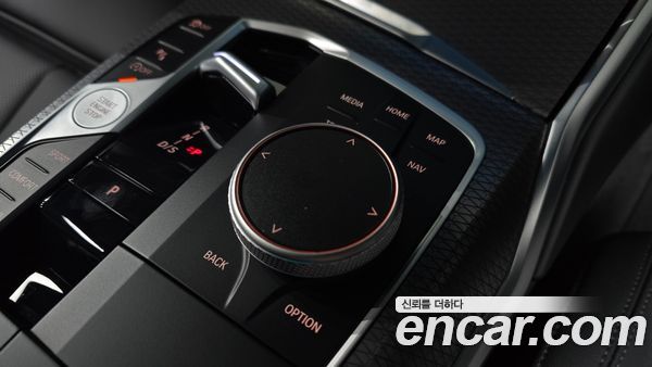 BMW 3 Series 2025, фото 28