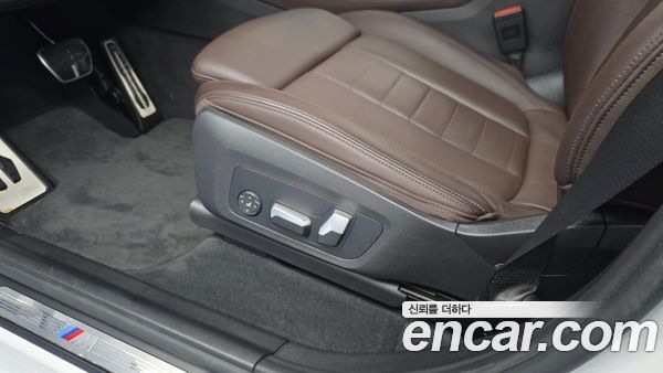 BMW X4 2021, фото 32