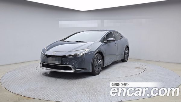 Toyota Prius 2024