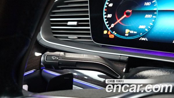 Mercedes-Benz GLE 2022, фото 30
