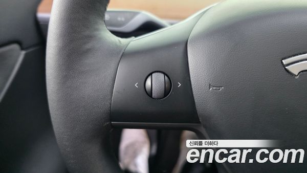 Tesla Model Y 2021, фото 33