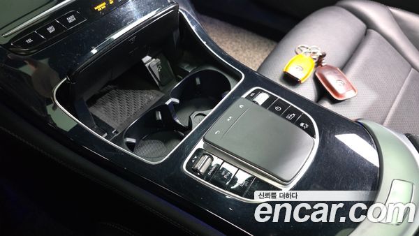 Mercedes-Benz GLC 2020, фото 31