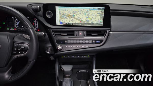 Lexus ES 2025, фото 29