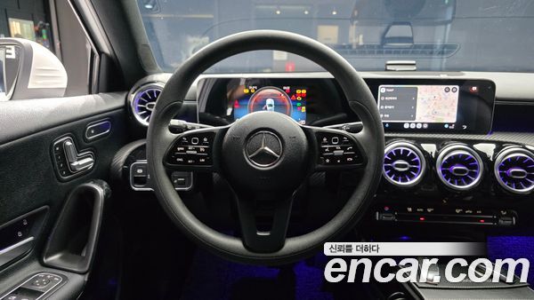 Mercedes-Benz A-Class 2020, фото 16