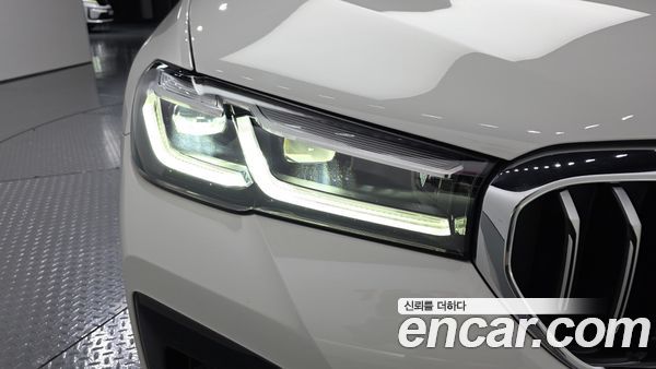 BMW 5 Series 2023, фото 7