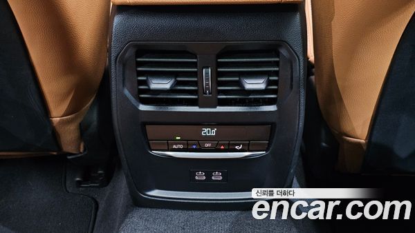 BMW 3 Series 2025, фото 29
