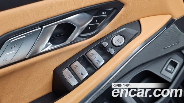 BMW 3 Series 2025, фото 30