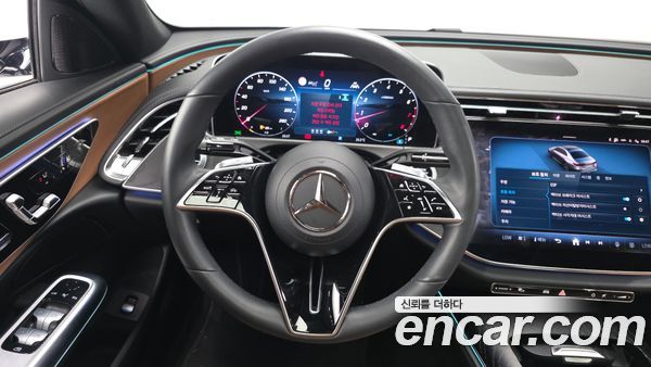 Mercedes-Benz E-Class 2024, фото 19