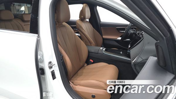Mercedes-Benz E-Class 2024, фото 15