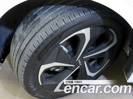 Kia EV6 2022, фото 20
